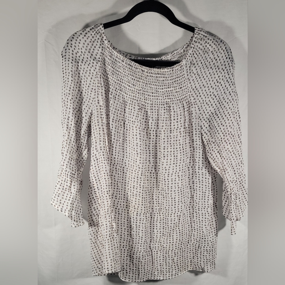 Zac & Rachel cream and gray blouse size women's large.